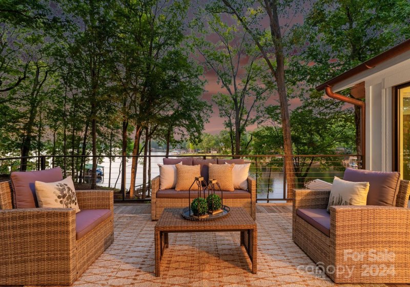 Property image 4 at 518 Stonemarker Road, Mooresville, NC 28117