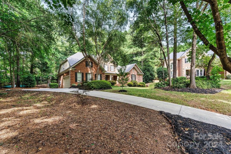 Property image 3 at 4423 Shadow Cove Lane, Charlotte, NC 28216