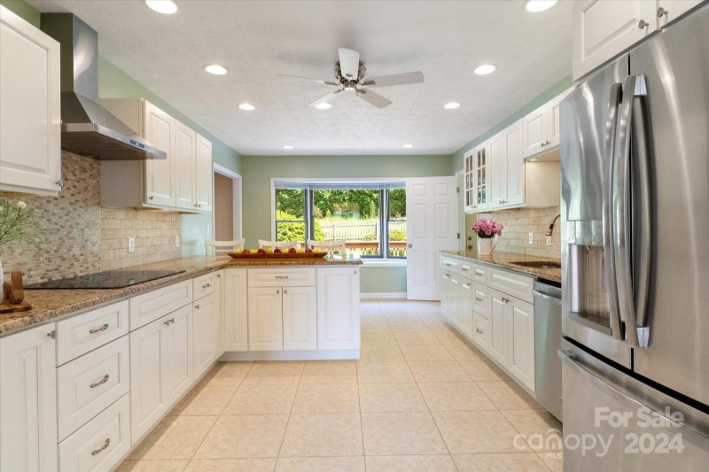 Property image 5 at 121 Mountain Valley Drive, Hendersonville, NC 28739