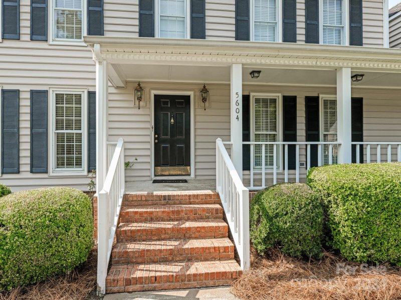 Property image 2 at 5604 Ivygate Lane, Charlotte, NC 28226