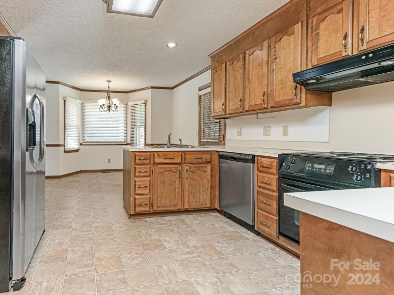 Property image 5 at 5604 Ivygate Lane, Charlotte, NC 28226