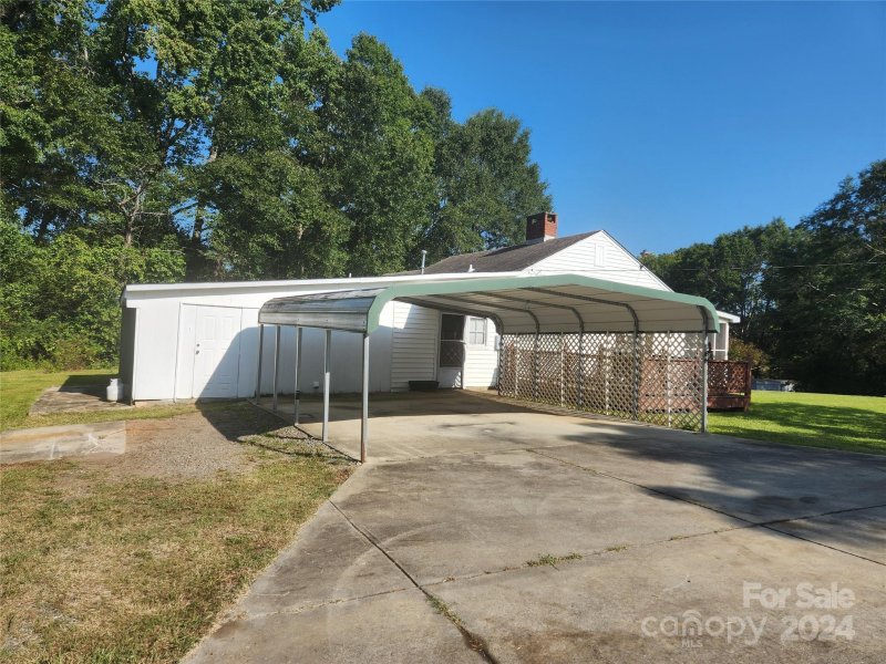 Property image 4 at 1125 W Laurel Avenue, Lancaster, SC 29720