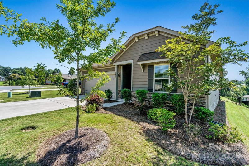 Property image 3 at 2427 Riparian Way, Denver, NC 28037