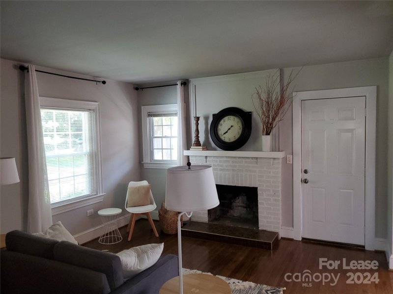 Property image 2 at 3412 Washburn Avenue, Charlotte, NC 28205