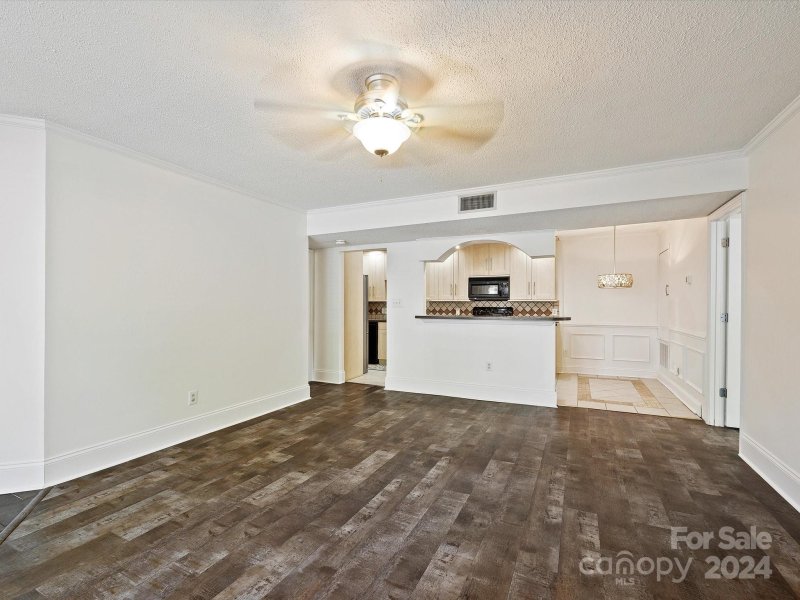 Property image 4 at 1612 Sharon Road, Charlotte, NC 28210