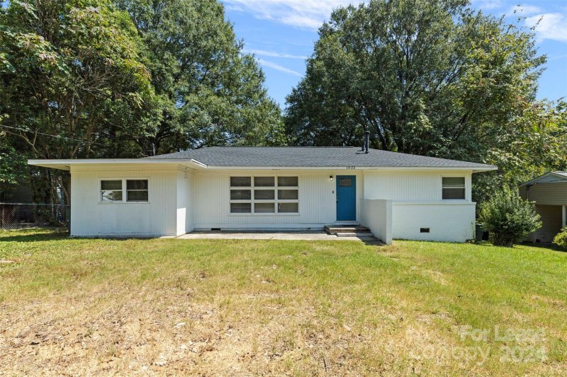 1022 Green Circle Drive