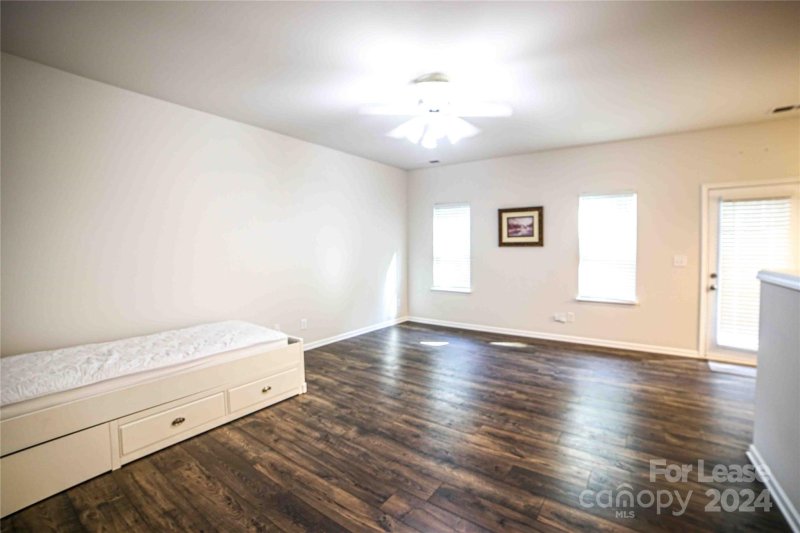 Property image 4 at 9307 Grand Valley Drive, Charlotte, NC 28213