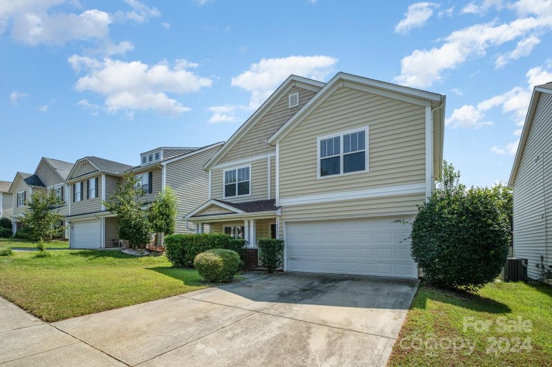 Property image 3 at 10921 Slalom Hill Road, Charlotte, NC 28278