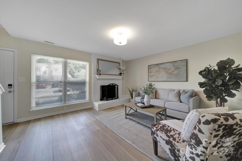 Property image 2 at 10943 Carmel Crossing Road, Charlotte, NC 28226