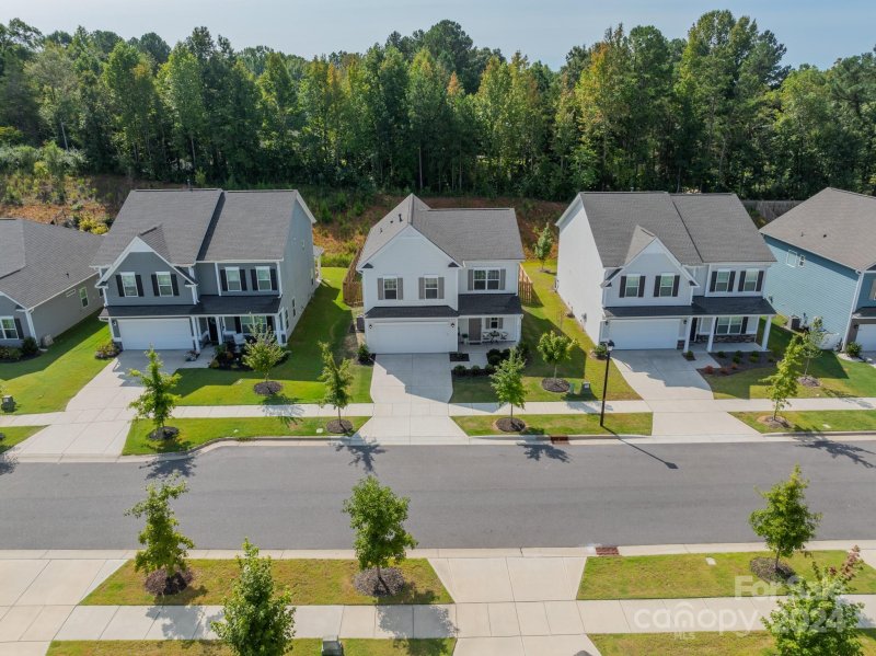 Property image 4 at 8416 Dumphries Drive, Huntersville, NC 28078