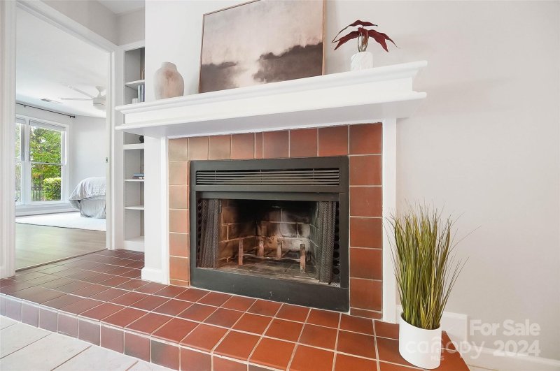 Property image 5 at 2719 Selwyn Avenue, Charlotte, NC 28209