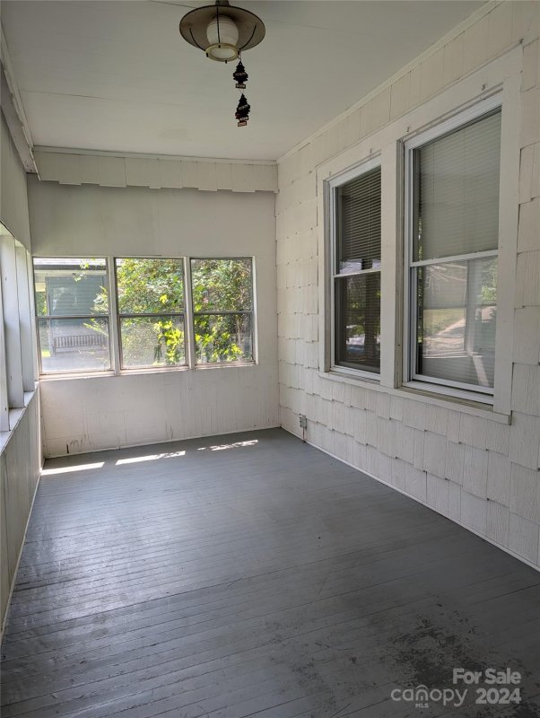 Property image 5 at 405 S Highland Street, Gastonia, NC 28052