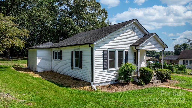 Property image 3 at 517 24th Street, Hickory, NC 28602