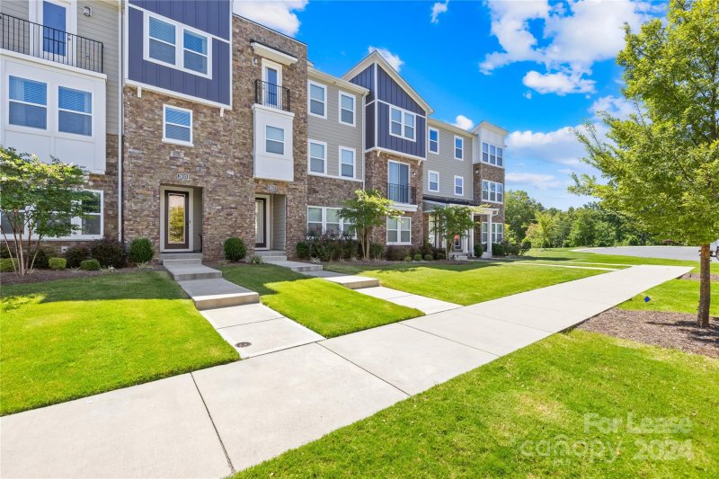 Property image 2 at 2837 Ensemble Court, Charlotte, NC 28262