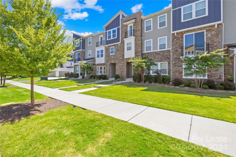 Property image 3 at 2837 Ensemble Court, Charlotte, NC 28262