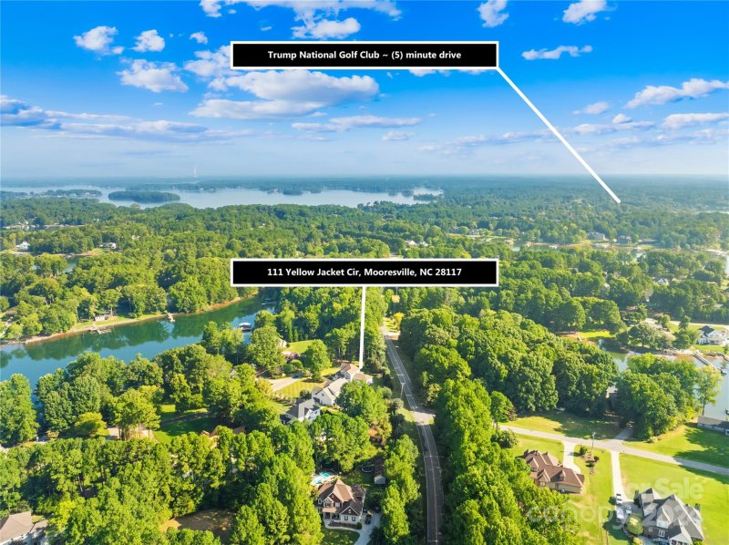 Property image 4 at 111 Yellow Jacket Circle, Mooresville, NC 28117