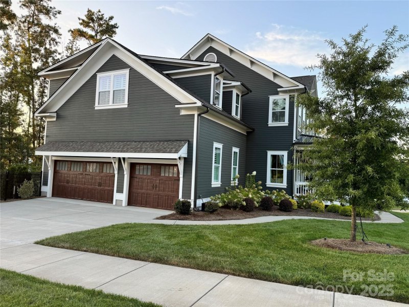 Property image 3 at 1812 Pin Oak Court, Fort Mill, SC 29715