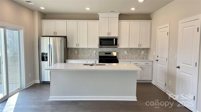 Property image 2 at 158 Shepherds Landing Drive, Mooresville, NC 28115