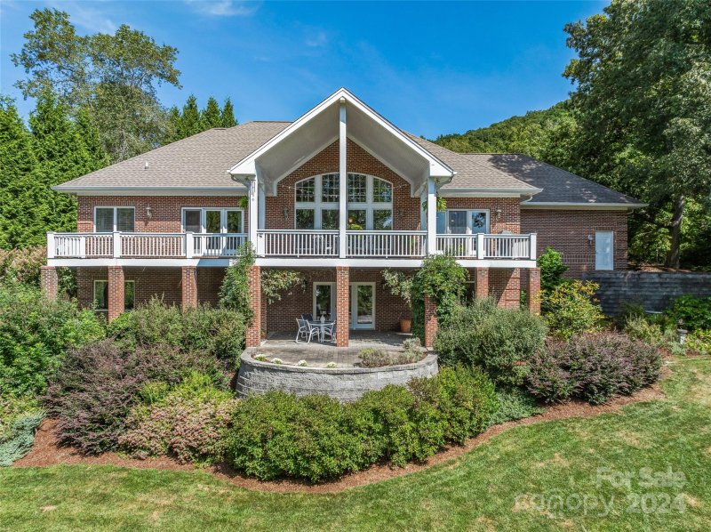 Property image 3 at 242 S Plains Drive, Asheville, NC 28803