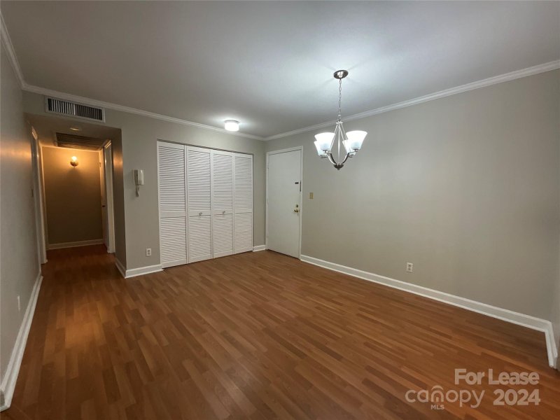 Property image 4 at 1323 Queens Road, Charlotte, NC 28207