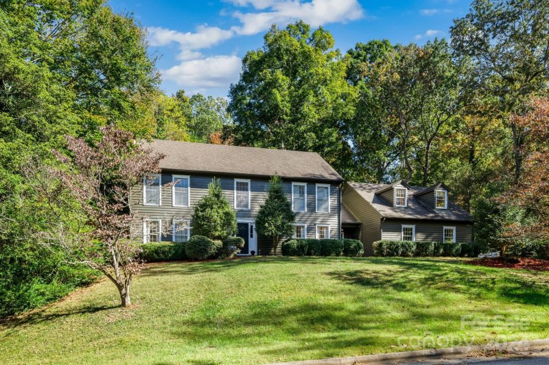 Property image 2 at 1740 8th Street Drive, Hickory, NC 28601