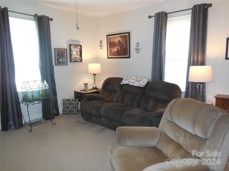 Property image 3 at 2452 Milton Avenue, Gastonia, NC 28052