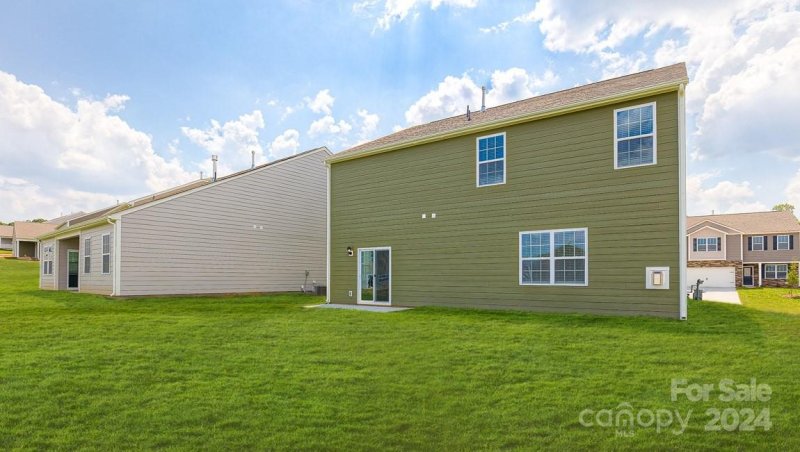 Property image 3 at 102 Woodvale Drive, Waynesville, NC 28786