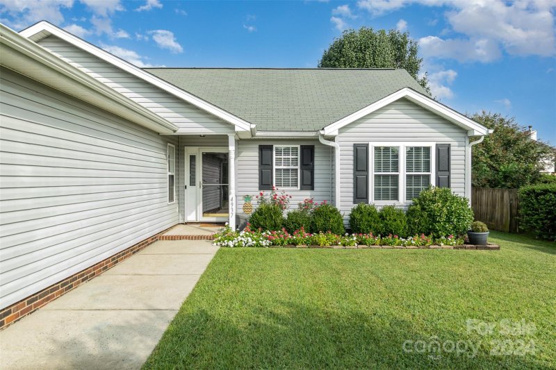 Property image 3 at 4937 Hathwyck Court, Concord, NC 28027