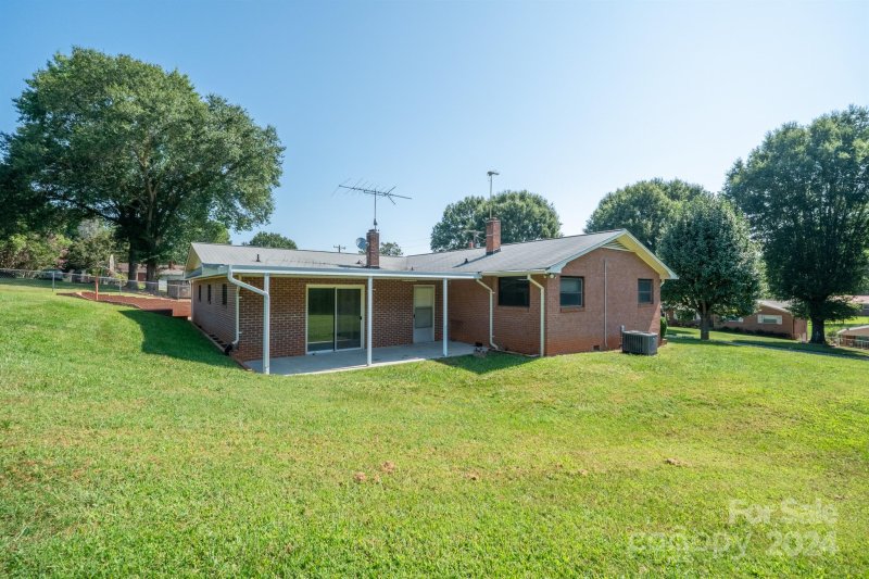 Property image 5 at 1485 20th Street, Hickory, NC 28601