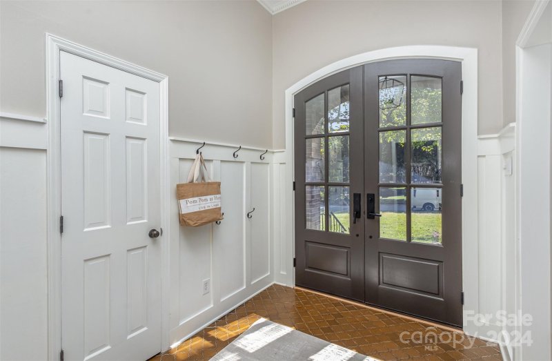 Property image 2 at 2331 Valencia Terrace, Charlotte, NC 28226