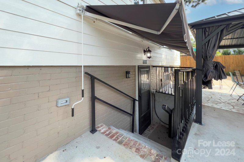 Property image 2 at 709 Baldwin Avenue, Charlotte, NC 28204