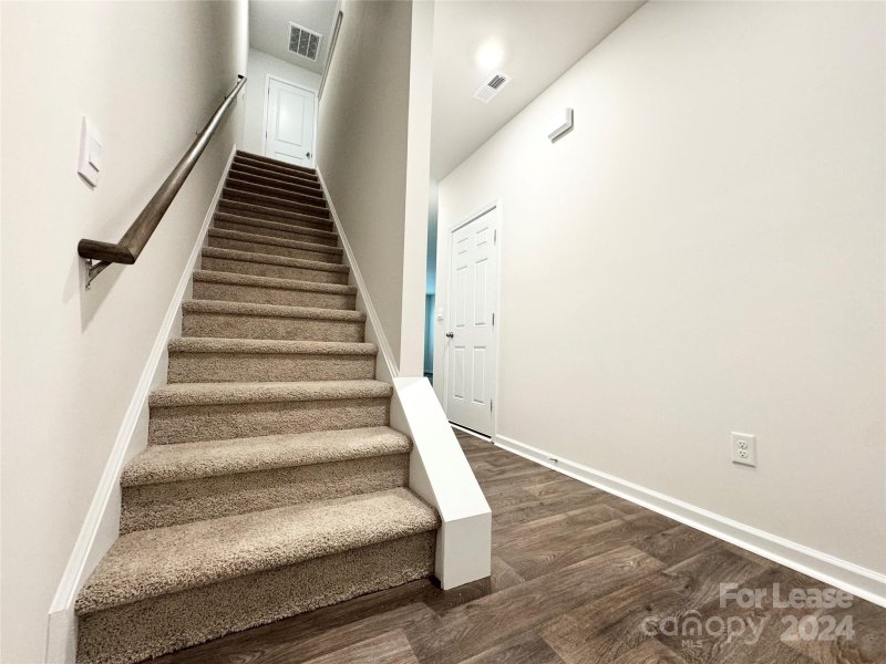 Property image 3 at 9008 Lowfalls Lane, Charlotte, NC 28216