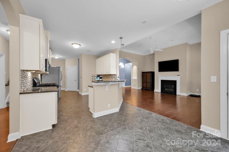 Property image 4 at 165 Autumn Grove Lane, Mooresville, NC 28115