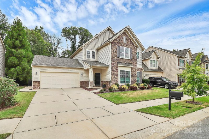 Property image 2 at 307 Quail Crossing, Huntersville, NC 28078