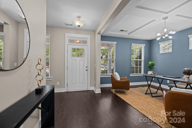 Property image 3 at 2609 Double Oaks Road, Charlotte, NC 28206