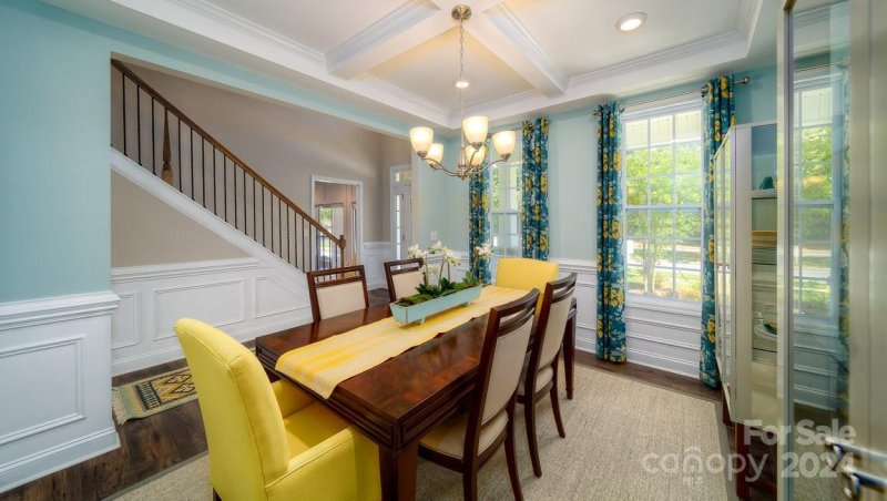 Property image 4 at 561 Fox Cove Road, Hendersonville, NC 28792