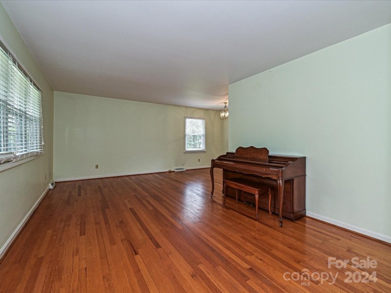 Property image 5 at 2142 Regent Court, Gastonia, NC 28054