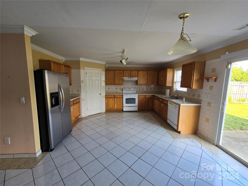 Property image 3 at 4707 Mortonhall Road, Charlotte, NC 28215
