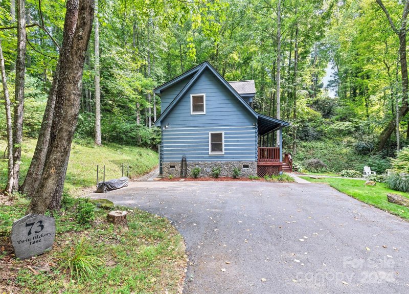 Property image 2 at 73 Twin Hickory Lane, Maggie Valley, NC 28751
