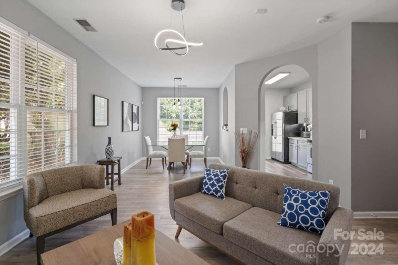 Property image 3 at 7737 Abigail Glen Drive, Charlotte, NC 28212