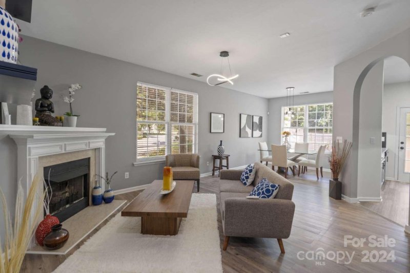 Property image 4 at 7737 Abigail Glen Drive, Charlotte, NC 28212