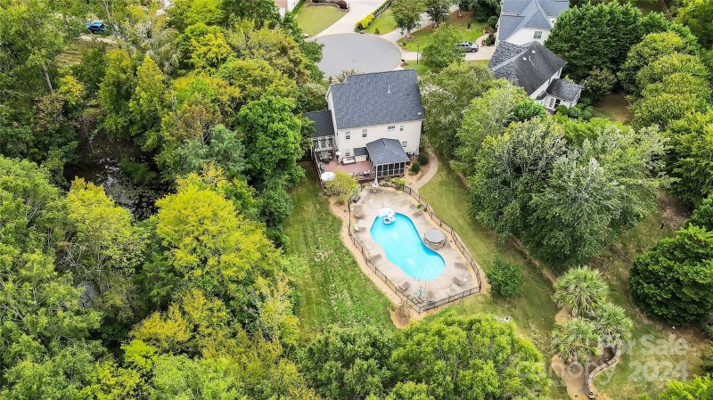 Property image 3 at 13811 Ballantyne Meadows Drive, Charlotte, NC 28277