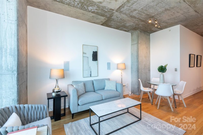 Property image 3 at 210 N Church Street, Charlotte, NC 28202