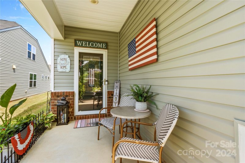 Property image 4 at 136 Sequoia Street, Mooresville, NC 28117