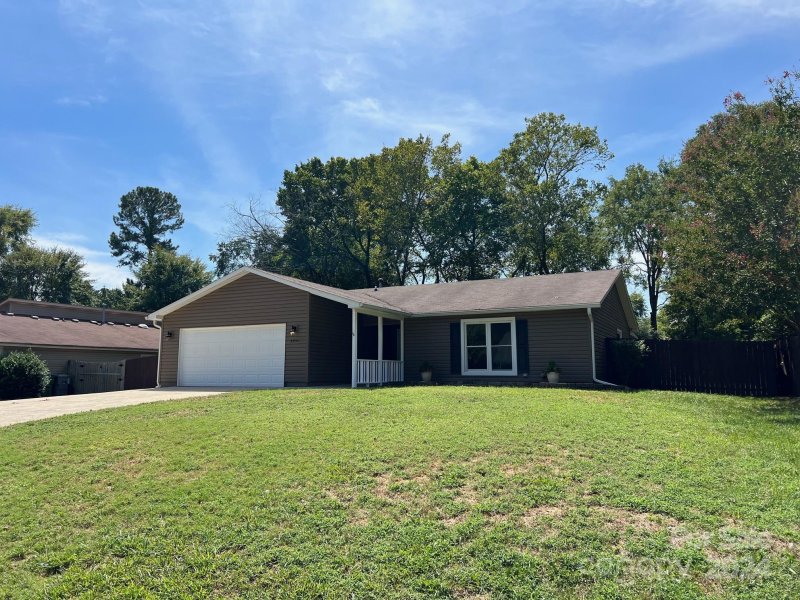 Property image 2 at 6931 Long Needles Drive, Charlotte, NC 28277