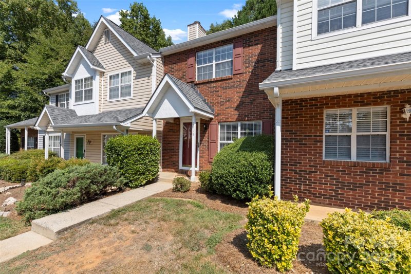 Property image 2 at 5718 Prescott Court, Charlotte, NC 28269