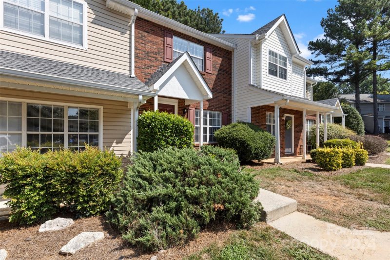 Property image 3 at 5718 Prescott Court, Charlotte, NC 28269