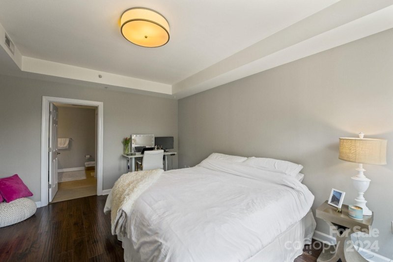 Property image 5 at 718 W Trade Street, Charlotte, NC 28202