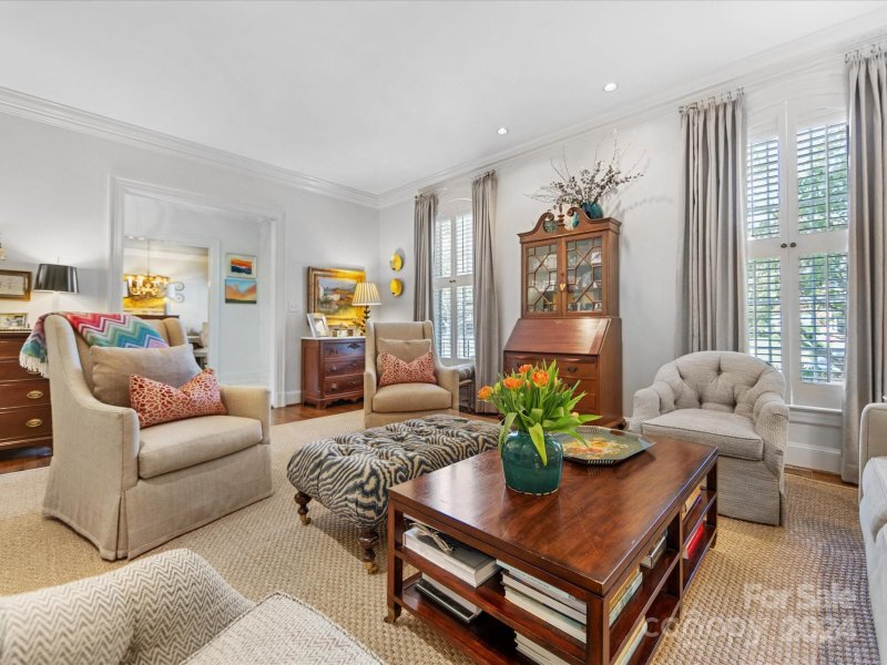 Property image 4 at 2407 Warburton Road, Charlotte, NC 28211