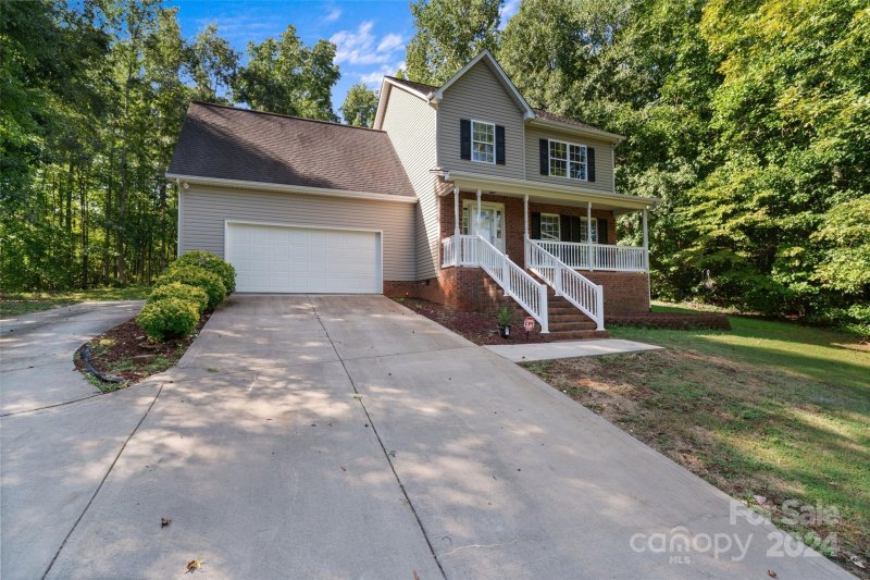 Property image 4 at 722 Cove Road, Gastonia, NC 28052